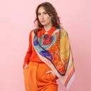 Echarpe en soie 43x140, mousseline de soie Au volant de l’artiste Roxane Campoy – Orange