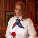 Bandeau de soie 6x86, la rose du petit prince – Bleu Marine