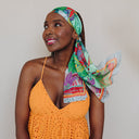 Echarpe en soie 43x140, mousseline de soie Fleurs, de l’artiste Caroline Romain Desfossés – Turquoise