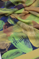 Echarpe en laine et soie 67x180 Virevolte de l’artiste Thuy – Kaki