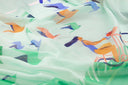 Echarpe en coton et soie 67x180 l’Envolée de l’artiste Roxane Campoy – Vert
