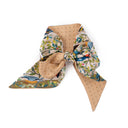 Bandeau de soie 6x86, L’arbre aux Oiseaux de l’artiste Victoria Ball – Beige
