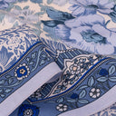 Carré de soie 67, William – Bleu