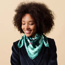 Carré en laine et soie 70, Kitty – Bleu turquoise