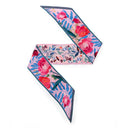 Bandeau de soie 13x140, Fleurs dansantes par Malin Gyllensvaan – Rose