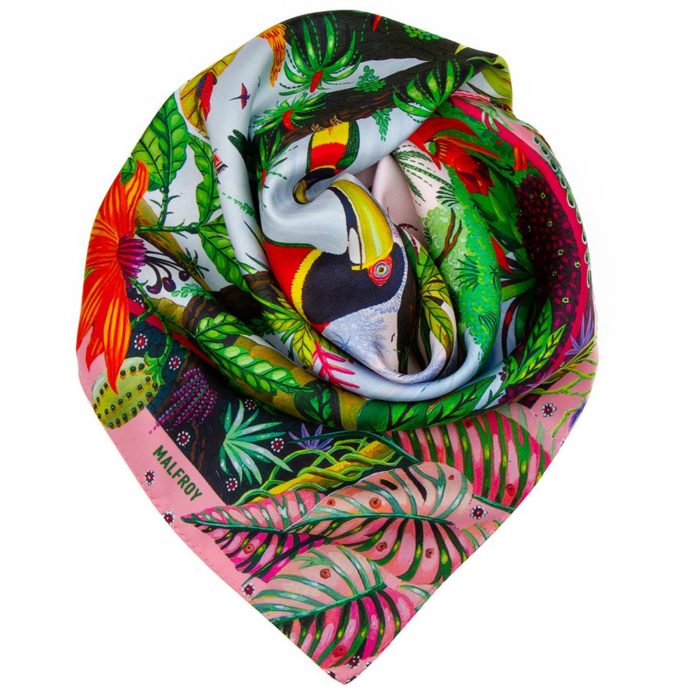 Carré de soie 67, Twill de soie imprimé Toucan à la cascade de l'Artiste Alain Thomas Col 3 Rose