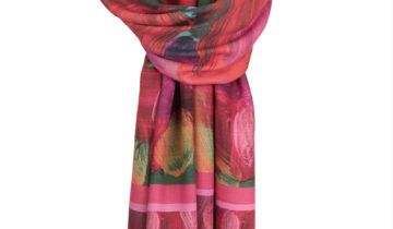 Echarpe en laine et soie 67×180 imprimée Virevolte de l’artiste Thuy – Rose
