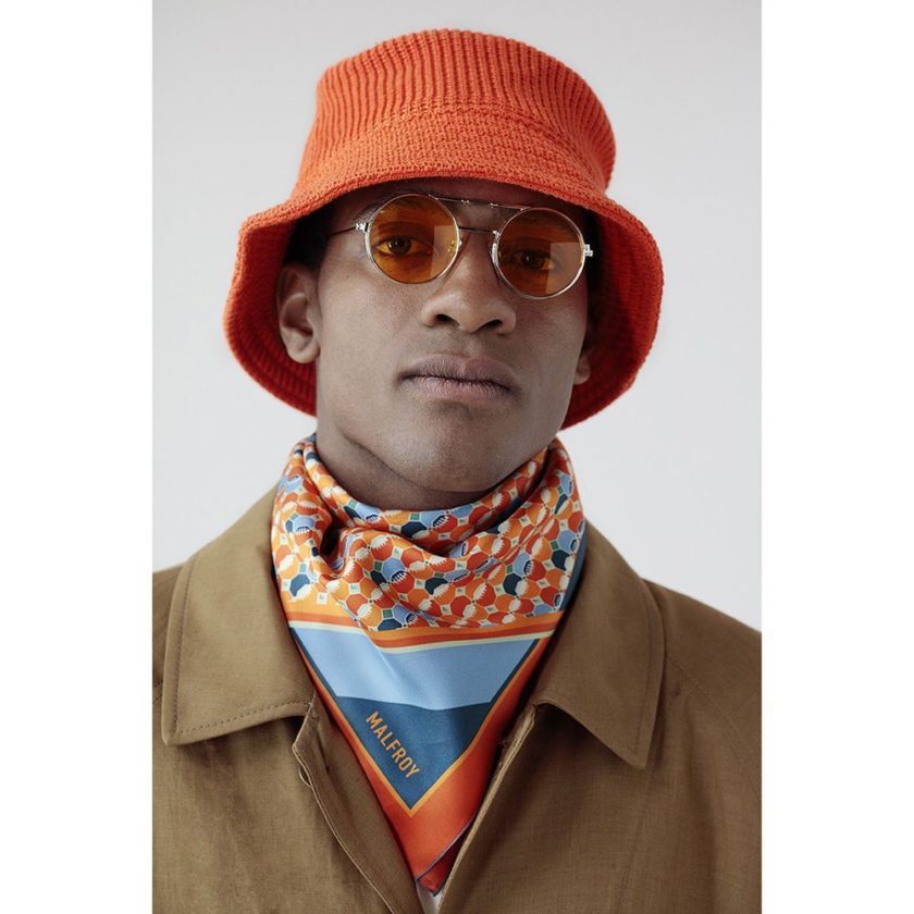 Carré en soie 67, Twill de soie imprimé Géométrique Col 3 potiron jeans