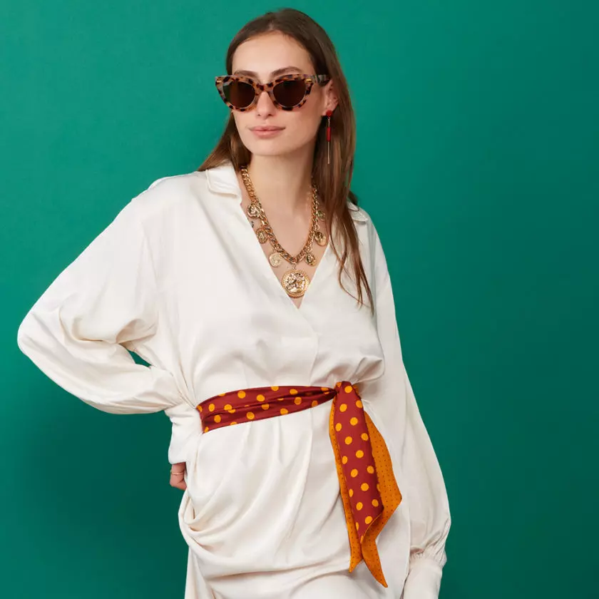 Twilly en twill de soie imprimé Gros et mini Pois col 19 Bordeaux