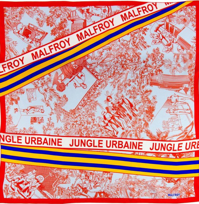 Carré de soie 67, Twill de soie imprimé Jungle Urbaine col 2 rouge bleu pale