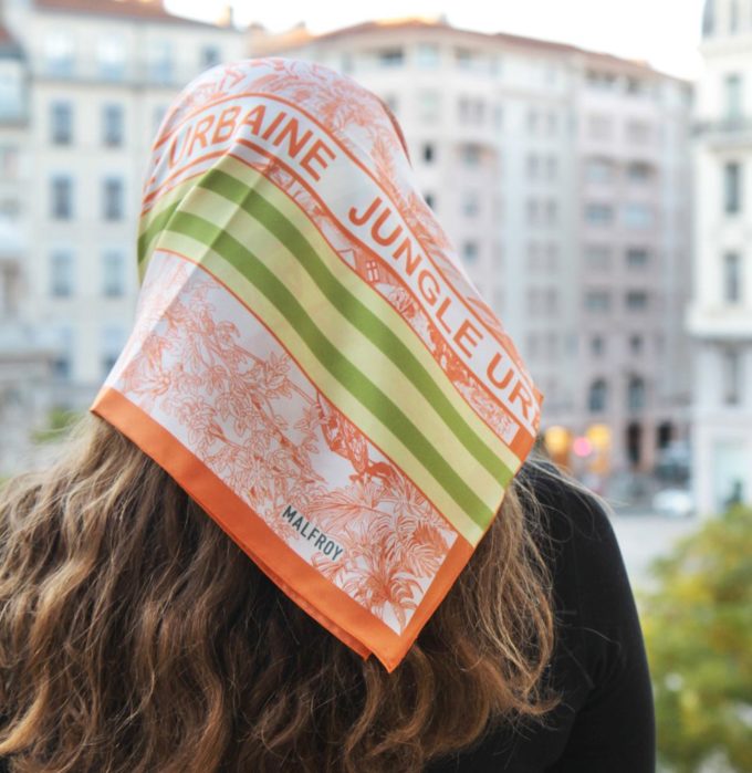 Carré de soie 67, Twill de soie imprimé Jungle Urbaine col 5 orange