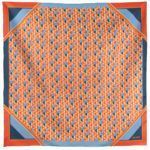 Carré de soie 67, twill de soie imprimé Géométrique – Orange