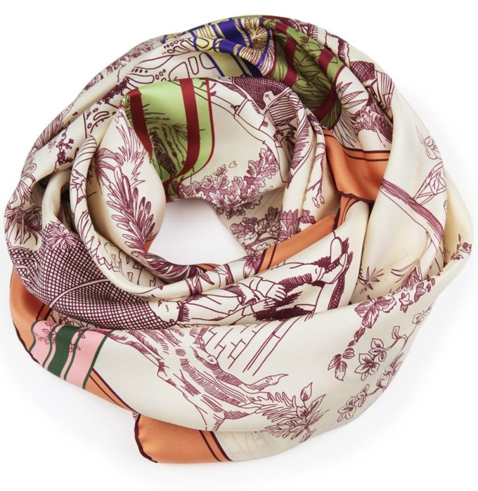 Carré en soie 120, Twill de soie imprimée Toile de Jouy Sport Var 1 Camel 3