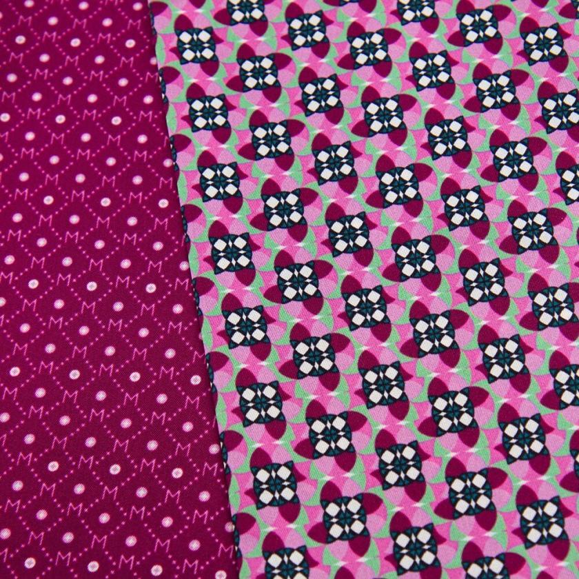 30686.01.7 Bandeau de soie 13x140, twill de soie imprimé Rosaces Monogramme - Fuchsia