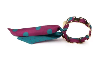 Bracelet doré et Lien en Twill de soie imprimé Pois – Prune Vert