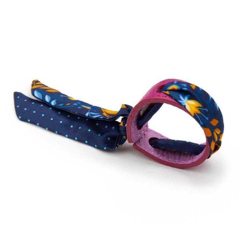 30778.01.2 Bracelet Cuir et Lien en Twill de soie imprimé Campeche Mini pois - Marine
