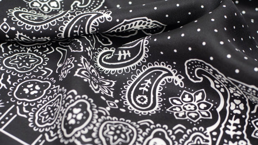 Carré de soie 67, twill de soie imprimé Bandana - Noir