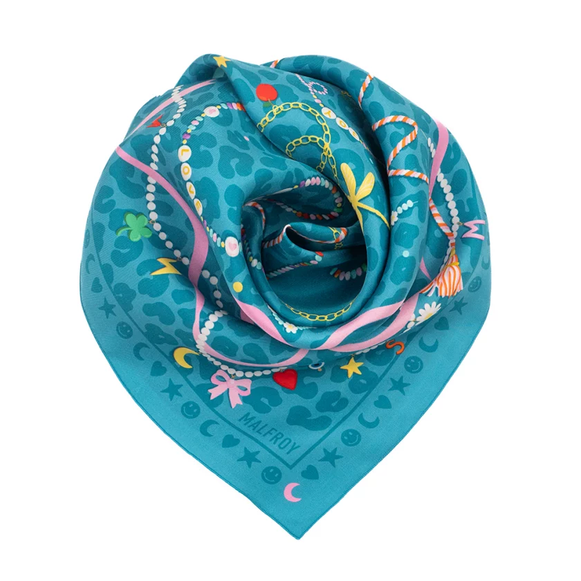 Carré de soie 67, twill de soie imprimé Lucky charms - bleu